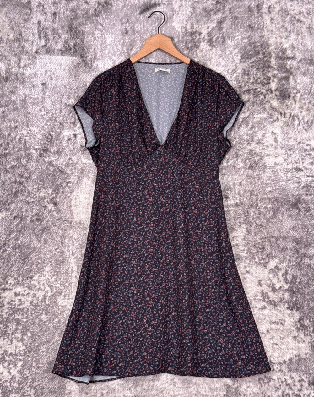 Outerknown Dress Large Womens Juniper Floral V Neck Skater Mini